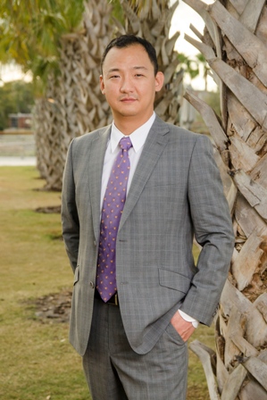 Robert Yu, Dentist in St. Petersburg at Tampa Bay Dental Implants & Periodontics