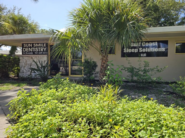 Ariosto Rosado, Dentist in Port Charlotte at Sun Smile Dentistry