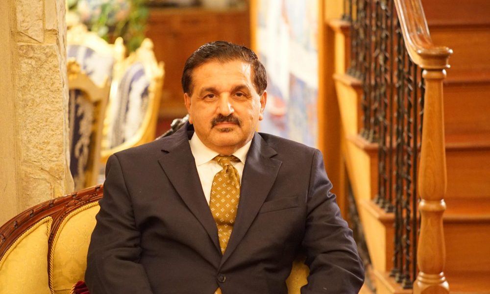 Basim Shakir, Dentist in Chicago at Basim Shakir DDS