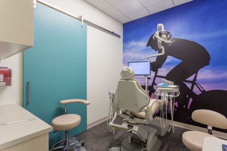 Ambriel Weatherly, Dentist in Miami at Dentists At Midtown