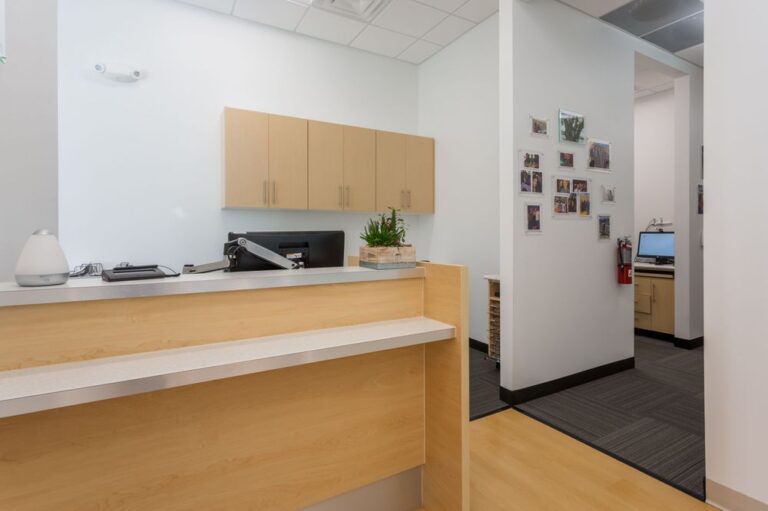 Ambriel Weatherly, Dentist in Miami at Dentists At Midtown