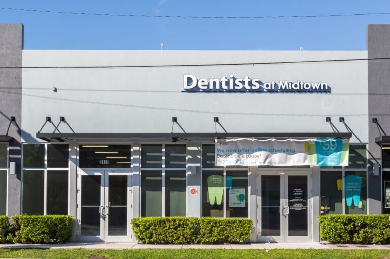 Ambriel Weatherly, Dentist in Miami at Dentists At Midtown