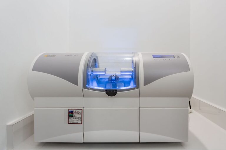 Ambriel Weatherly, Dentist in Miami at Dentists At Midtown